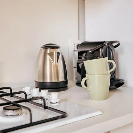 Just Urban - Modern And Strategic 1-br Flat D - Station *