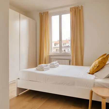 Just Urban - Modern And Strategic 1-br Flat D - Station Milano