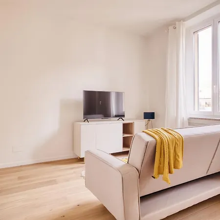 Just Urban - Modern And Strategic 1-br Flat D - Station Daire Milano
