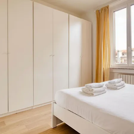 Just Urban - Modern And Strategic 1-br Flat D - Station Milano
