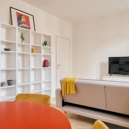 Daire Just Urban - Modern And Strategic 1-br Flat D - Station Milano